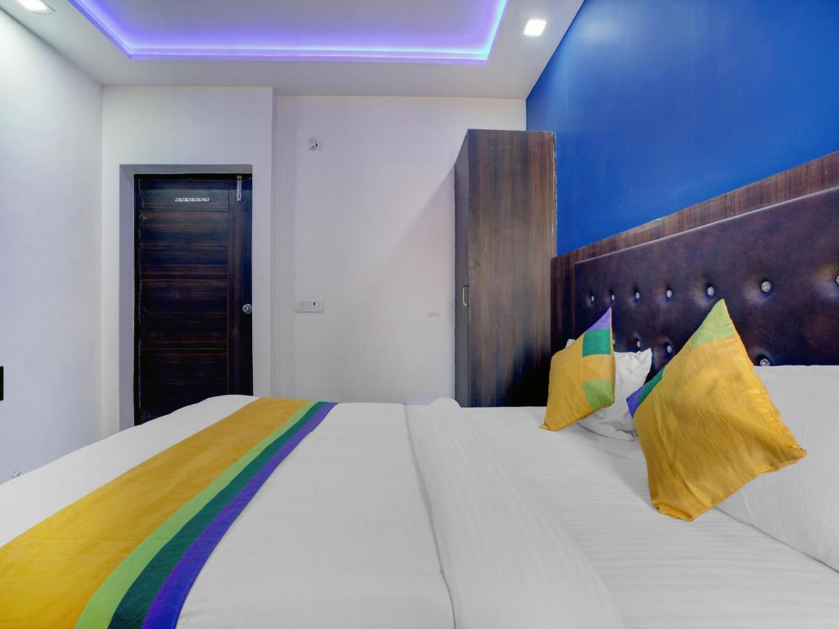 Hotel The Orient Tree, Agra ภายนอก รูปภาพ
